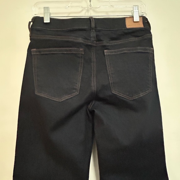 AMERICAN EAGLE SUPER STRETCH WIDE LEG DARK WASH JEANS - Picture 9 of 10